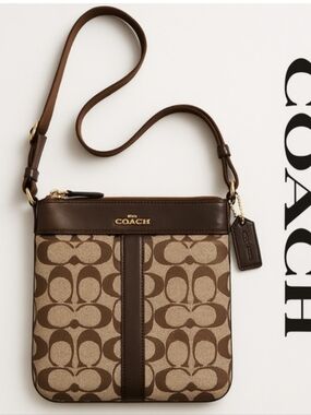 COACH  Crossbody